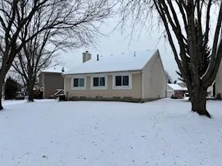 $359,900 | 468 Farmridge Court, Rochester, MI 48307