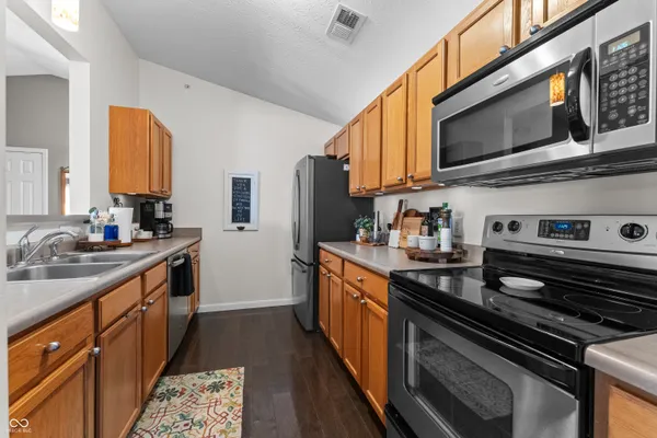 $177,500 | 6231 Amber Creek Lane, Unit 310, Indianapolis, IN 46237