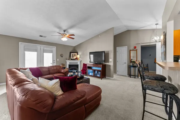 $177,500 | 6231 Amber Creek Lane, Unit 310, Indianapolis, IN 46237