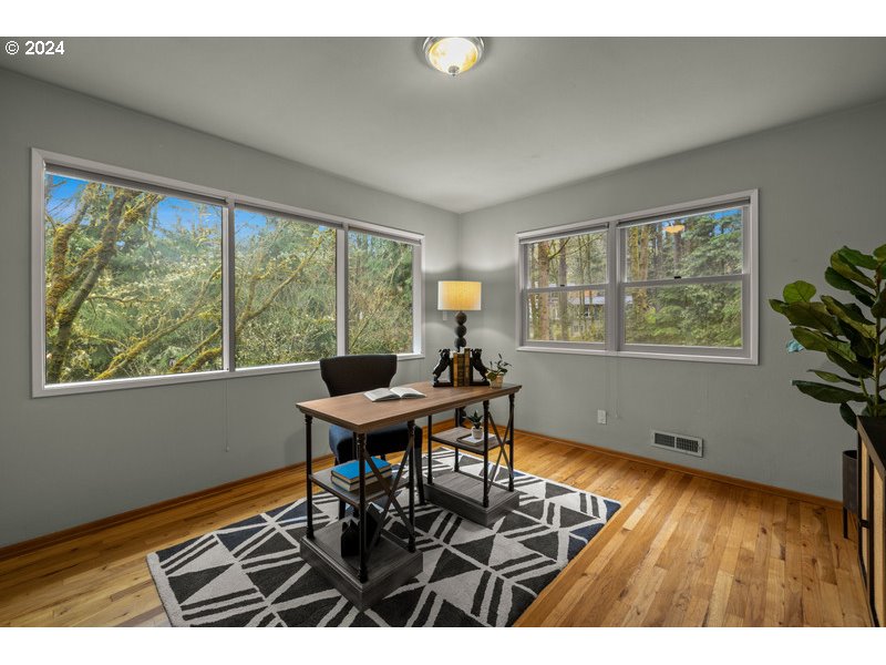 4700 Northwest Barnes Road Portland, OR 97210 - Photo 13 of 40 Bedroom