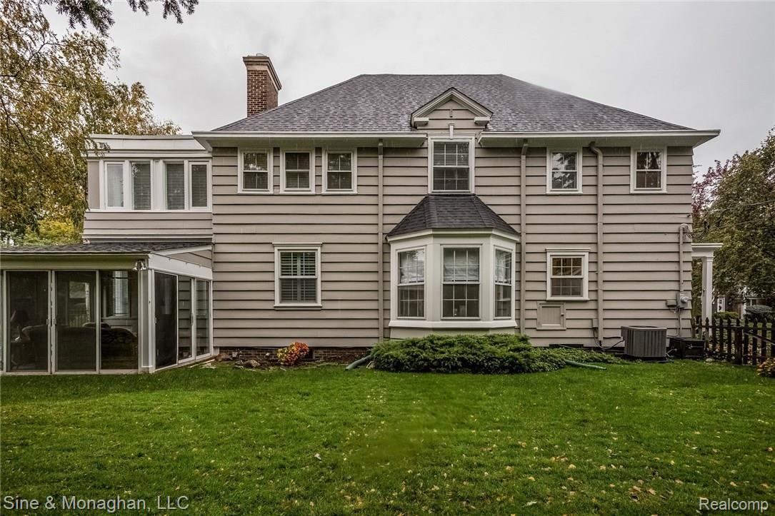 47 Colonial Road Grosse Pointe, MI 48236 - Photo 45 of 57 050-Rear_View-3364193-medium.jpg