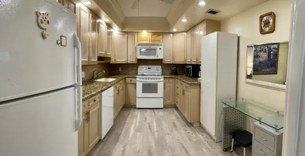 $2,250 | 3051 North Course Drive, Unit 807, Pompano Beach, FL 33069