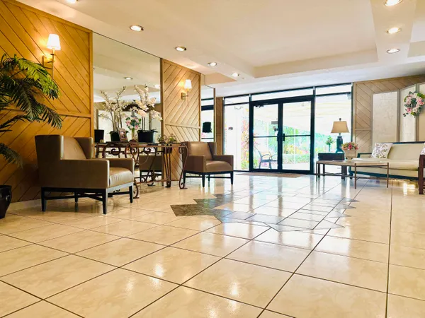 $2,250 | 3051 North Course Drive, Unit 807, Pompano Beach, FL 33069