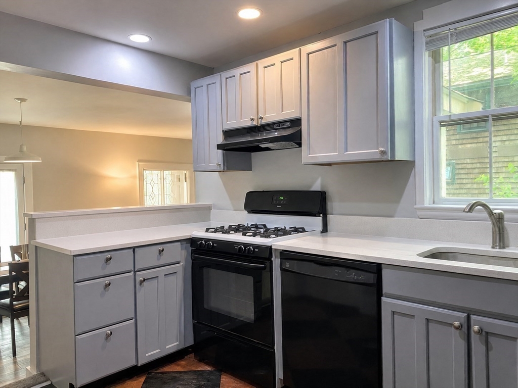 45 Orchard Street, Unit R Cambridge, MA 02140 - Photo 8 of 13