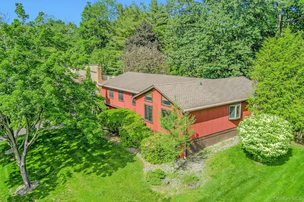 $825,000 | 8 Sasson Terrace, Valley Cottage, NY 10989