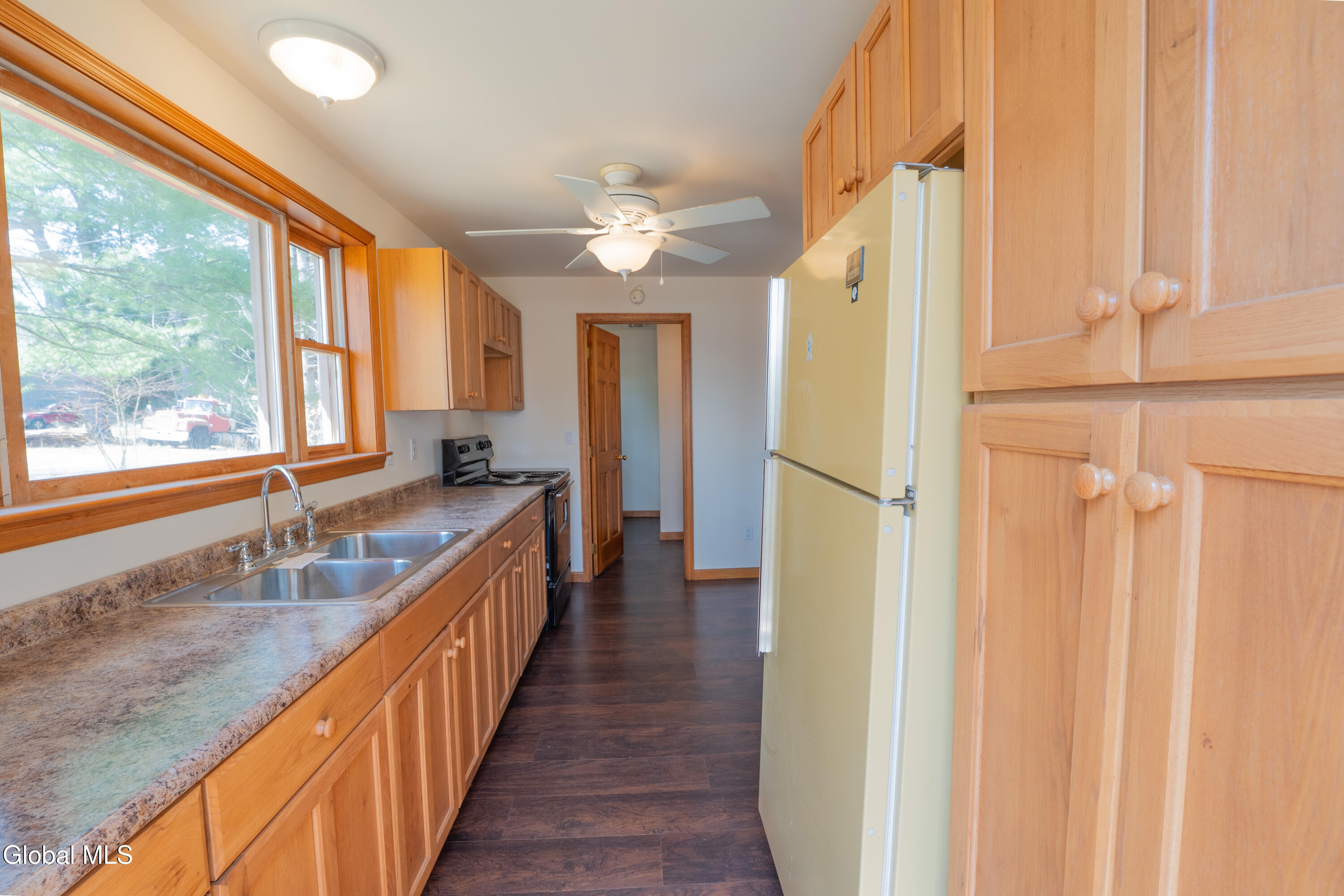 94-98 Lakeland Road Hadley, NY 12835 - Photo 17 of 26 94-98 Lakeland-22