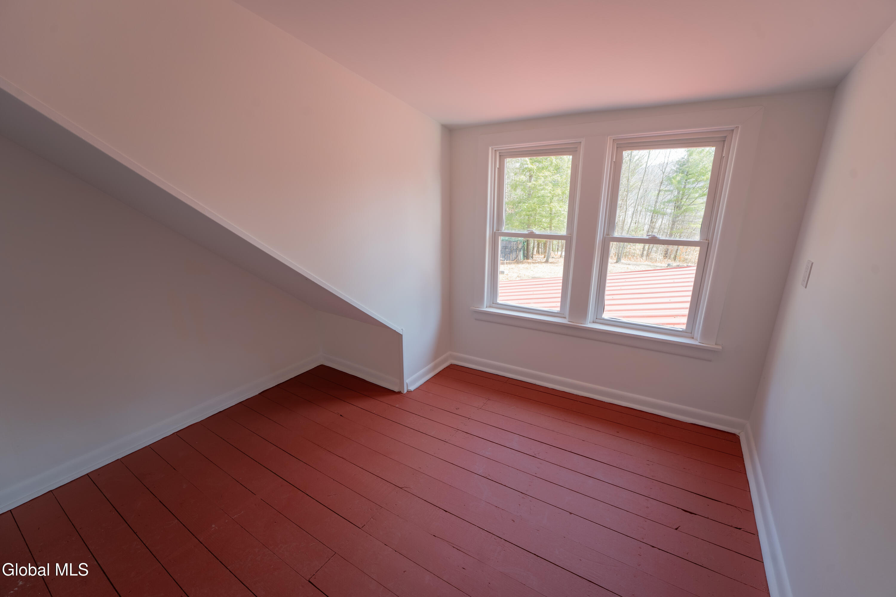 94-98 Lakeland Road Hadley, NY 12835 - Photo 24 of 26 94-98 Lakeland-27