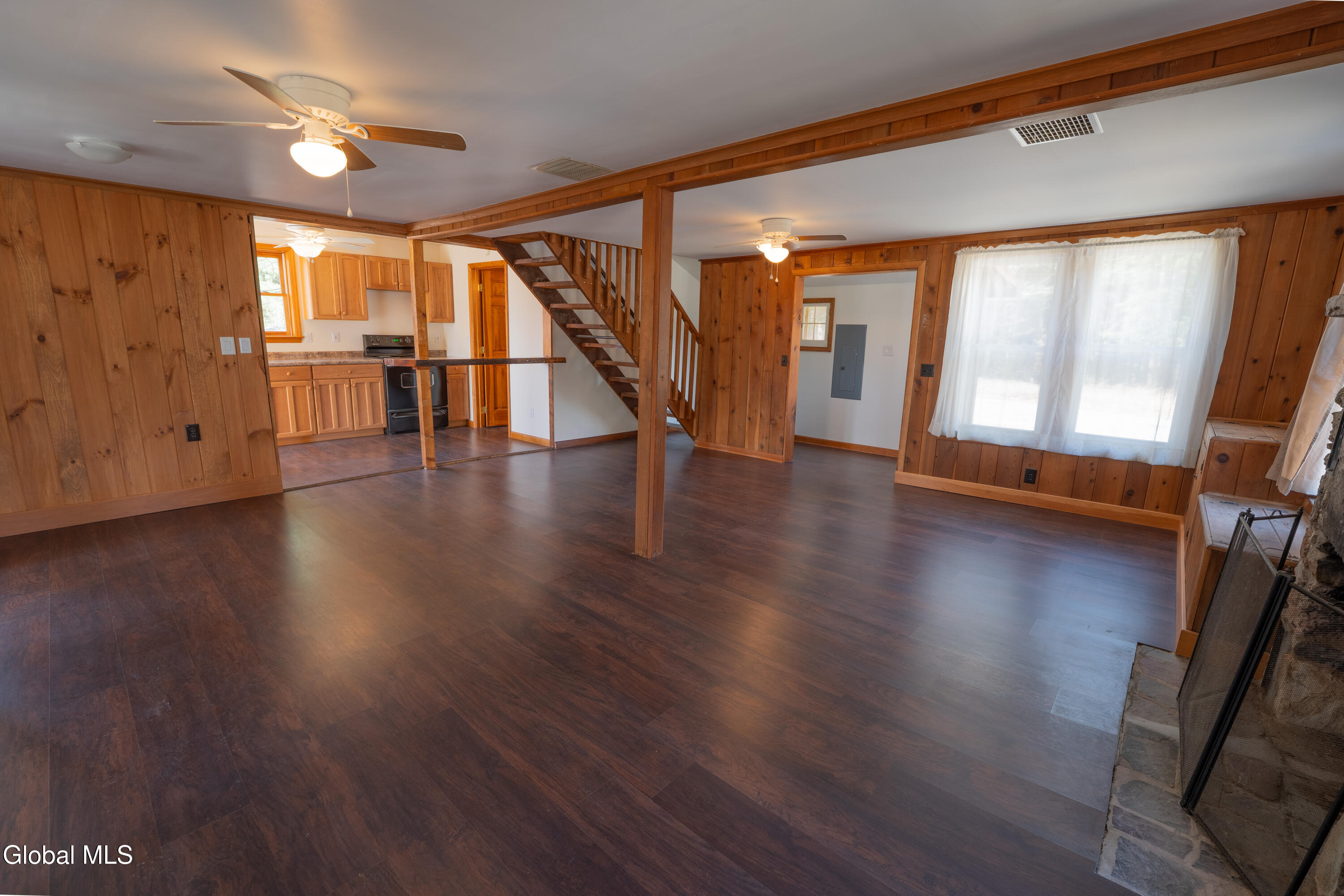 94-98 Lakeland Road Hadley, NY 12835 - Photo 10 of 26 94-98 Lakeland-14