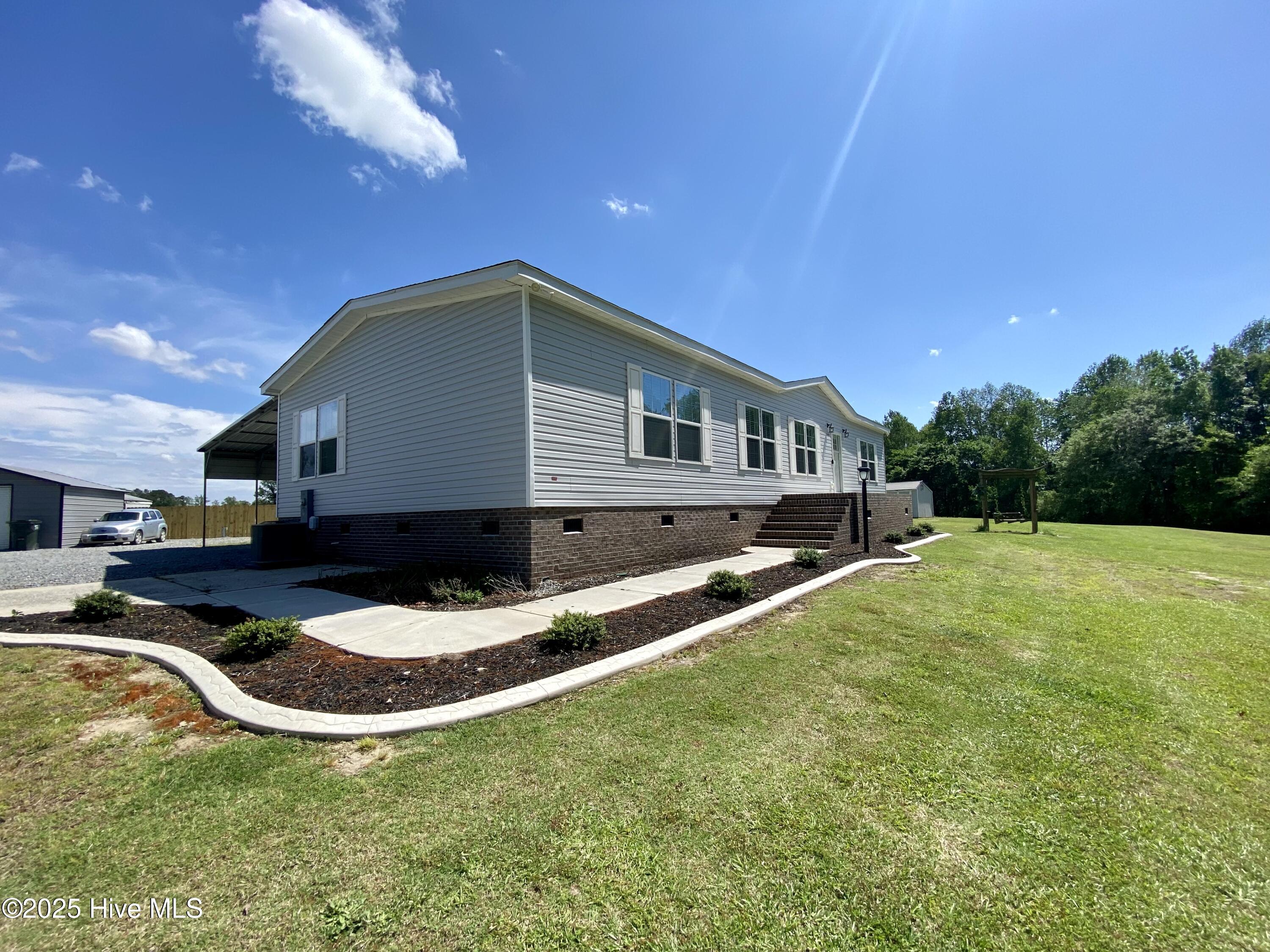 1189 Pinkney Road Pikeville, NC 27863 - Photo 5 of 78 IMG_4713