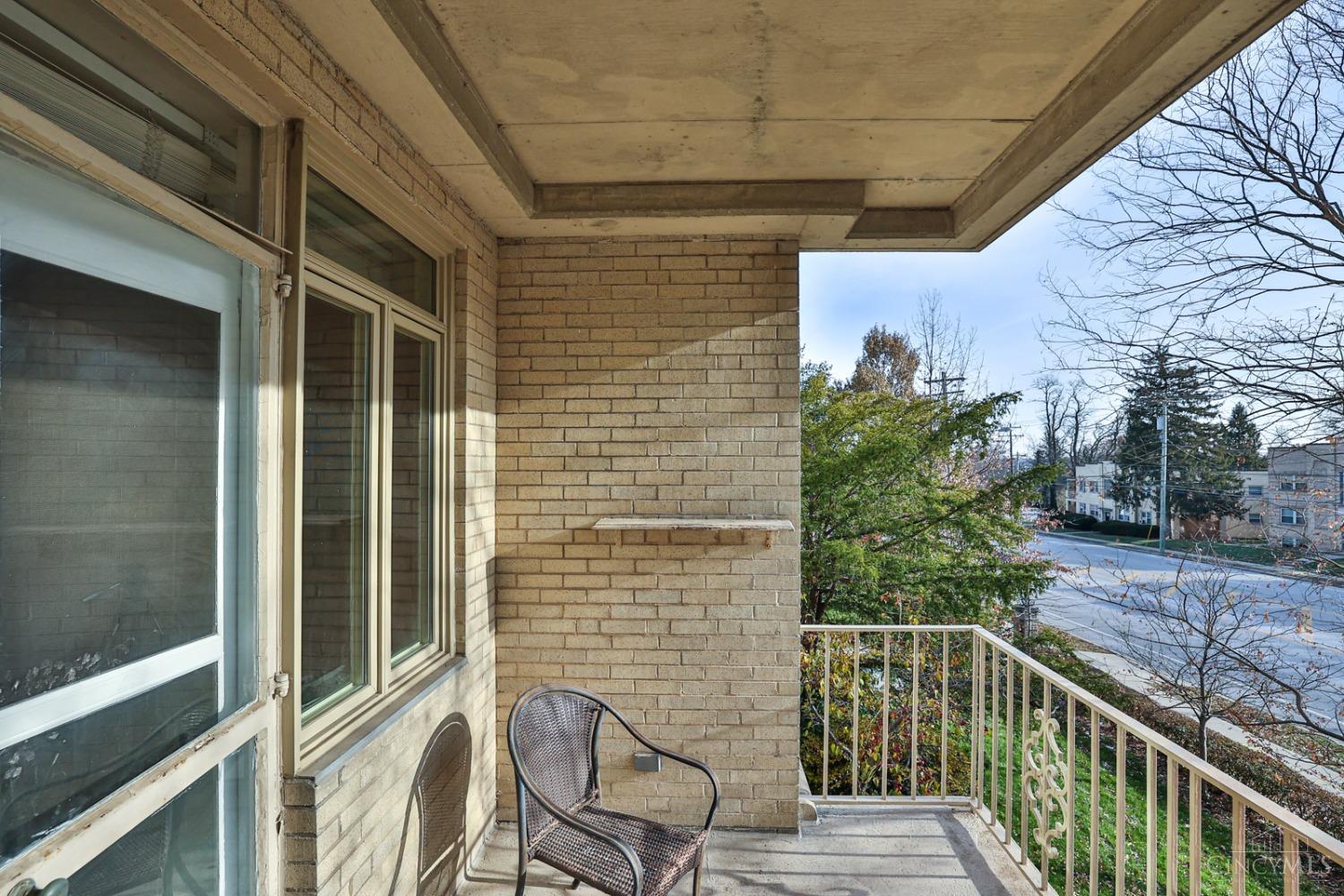 2372 Madison Road, Unit W2C Cincinnati, OH 45208 - Photo 20 of 24 Gallery Image 20
