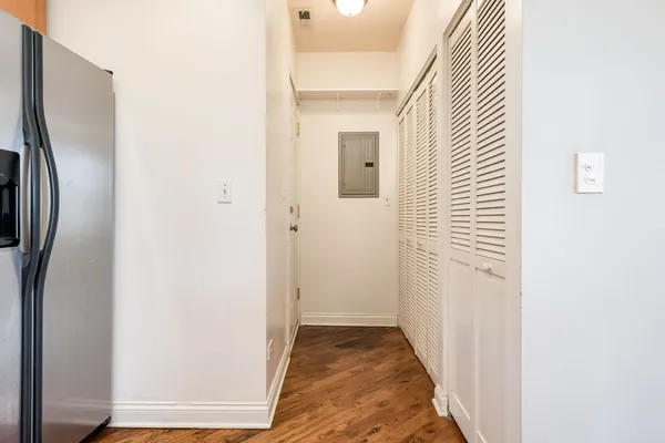 $179,000 | 4749 West Roscoe Street, Unit 3, Chicago, IL 60641