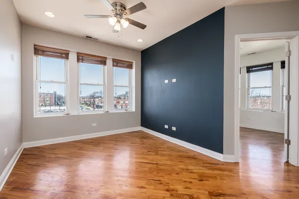 $179,000 | 4749 West Roscoe Street, Unit 3, Chicago, IL 60641