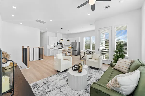 $309,900 | 3105 Jensen Drive, Unit C, Houston, TX 77026