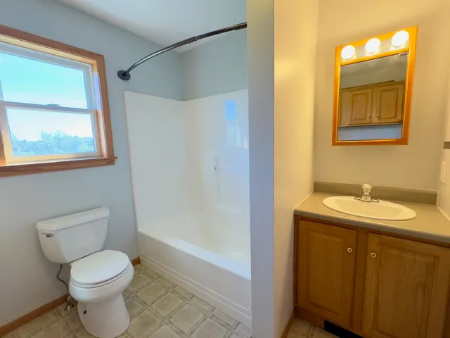 $498,500 | 1495 Rattlin Bridge Road, Bridport, VT 05734