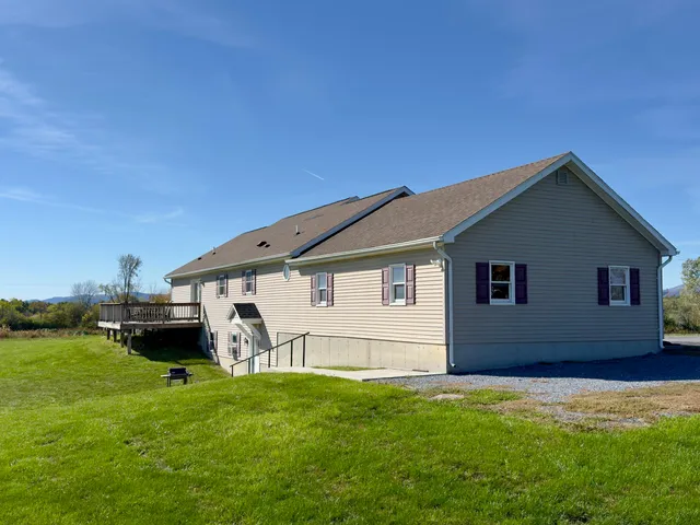 $498,500 | 1495 Rattlin Bridge Road, Bridport, VT 05734