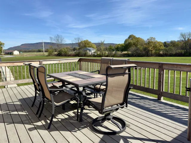$498,500 | 1495 Rattlin Bridge Road, Bridport, VT 05734