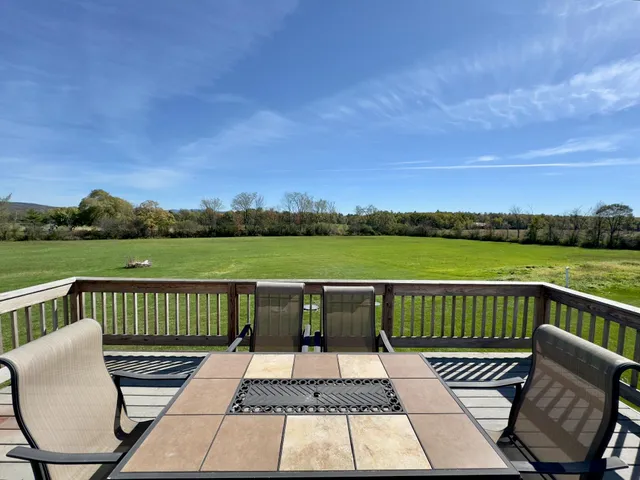 $498,500 | 1495 Rattlin Bridge Road, Bridport, VT 05734