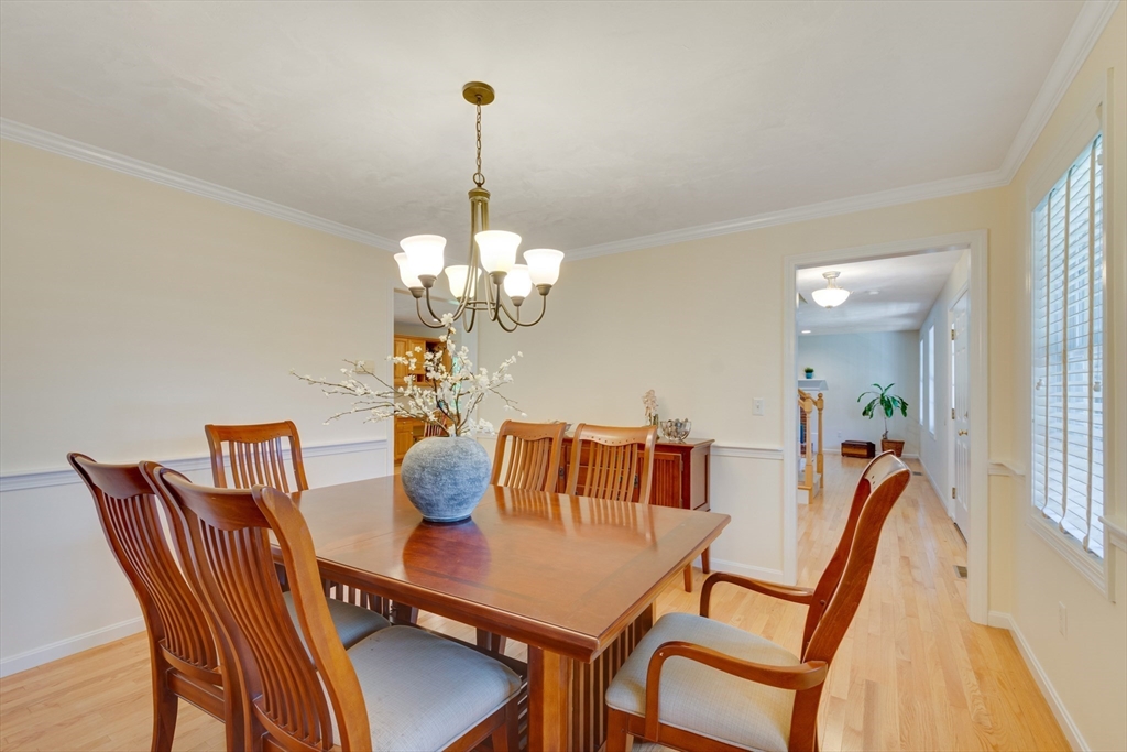 385 Middle Road Boxborough, MA 01719 - Photo 15 of 37