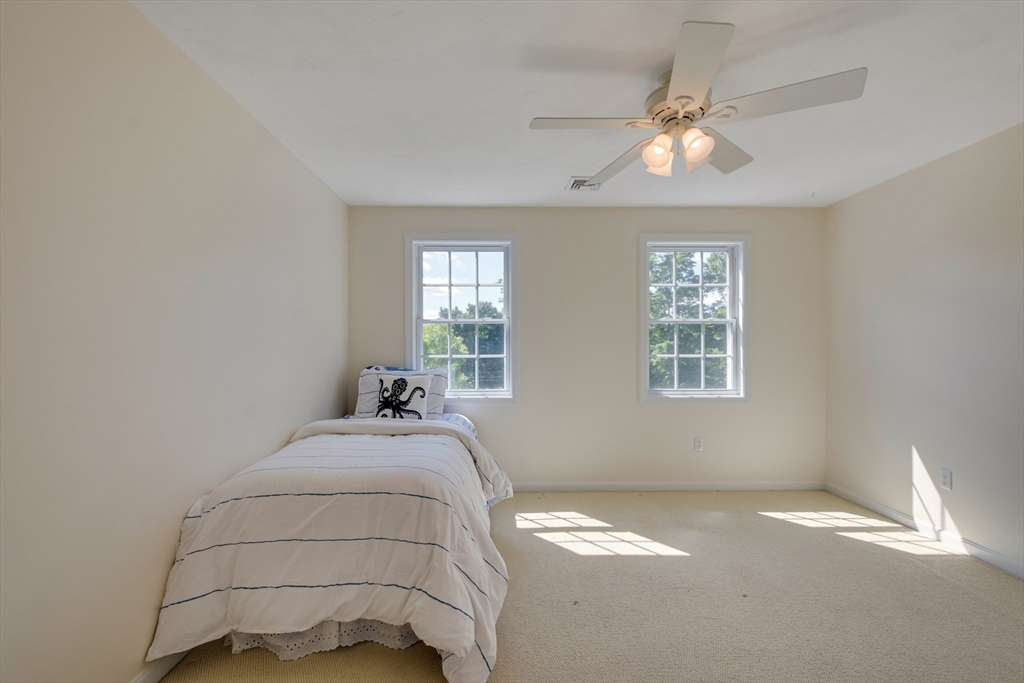 385 Middle Road Boxborough, MA 01719 - Photo 20 of 37