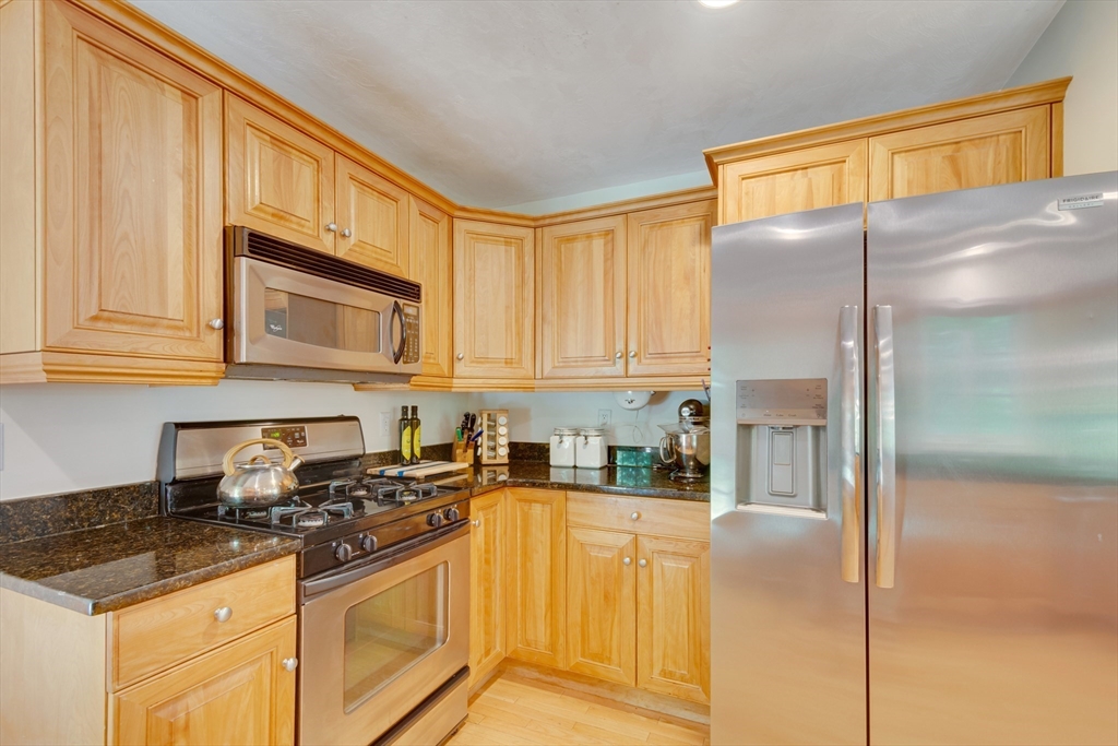 385 Middle Road Boxborough, MA 01719 - Photo 27 of 37