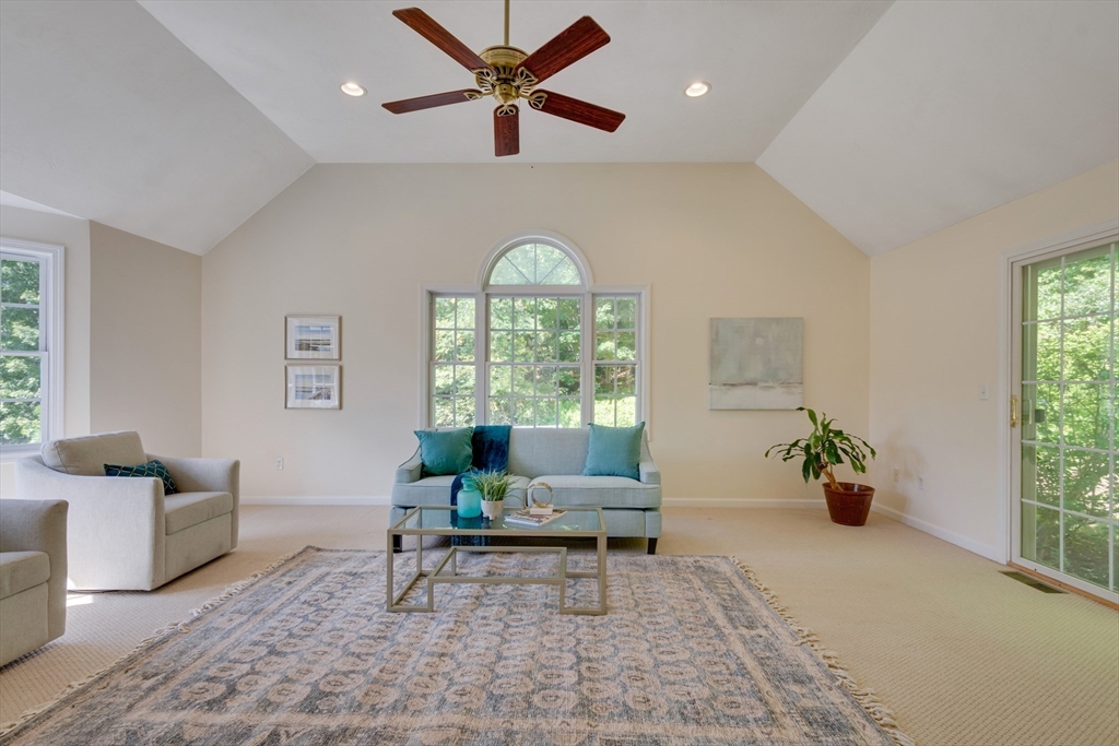 385 Middle Road Boxborough, MA 01719 - Photo 28 of 37