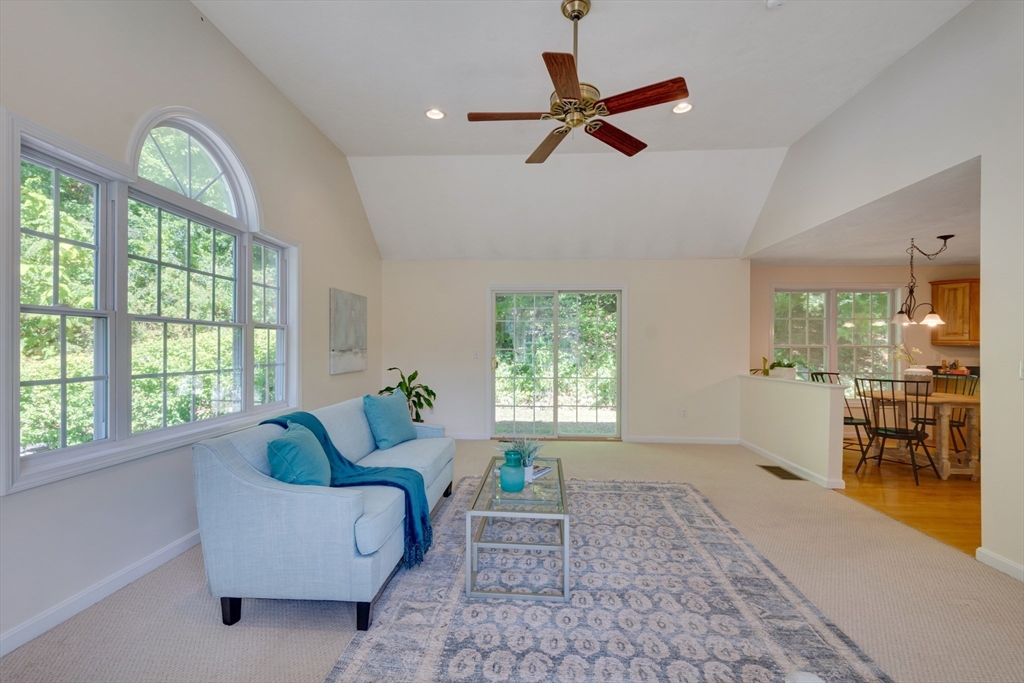 385 Middle Road Boxborough, MA 01719 - Photo 30 of 37