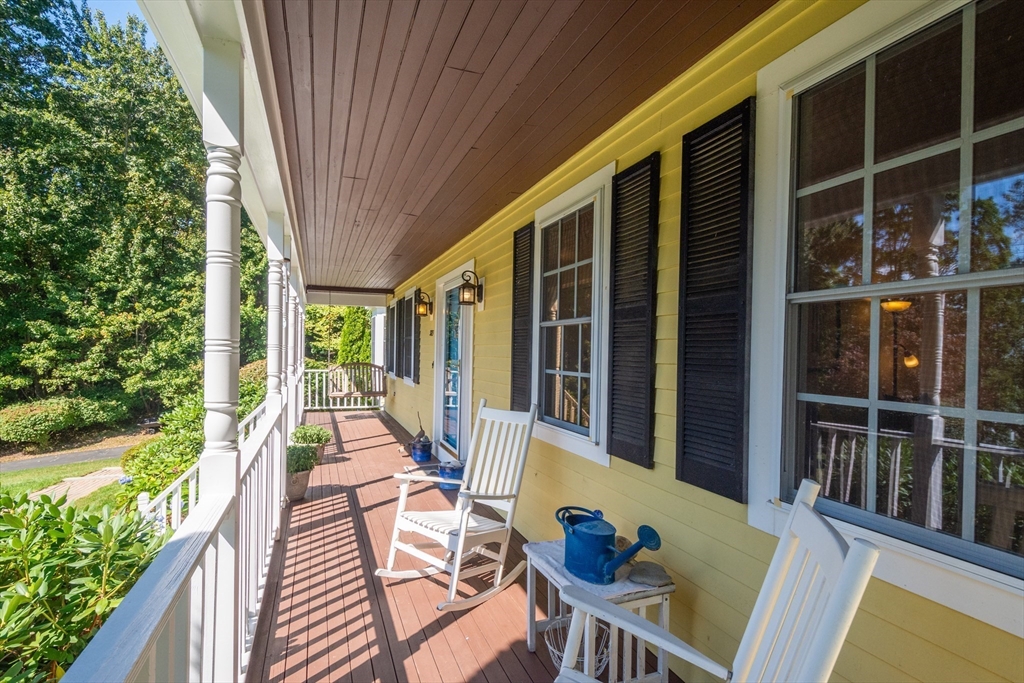 385 Middle Road Boxborough, MA 01719 - Photo 33 of 37