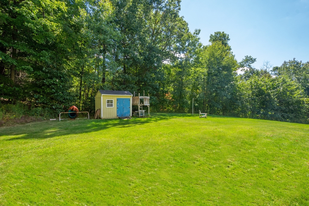 385 Middle Road Boxborough, MA 01719 - Photo 35 of 37