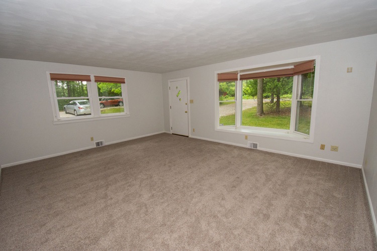 21312 Brick Road South Bend, IN 46628 - Photo 11 of 30 Gallery Image 11