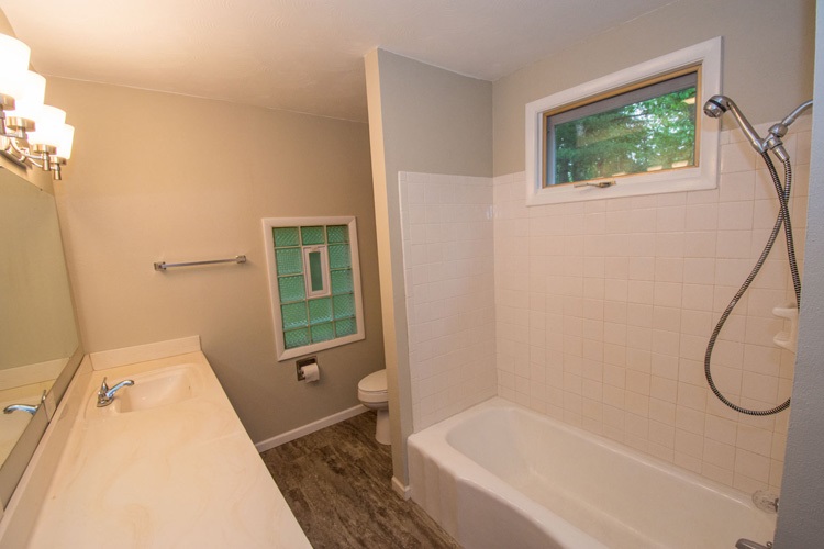 21312 Brick Road South Bend, IN 46628 - Photo 13 of 30 Gallery Image 13