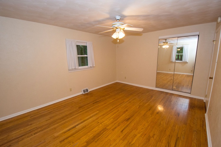 21312 Brick Road South Bend, IN 46628 - Photo 16 of 30 Gallery Image 16