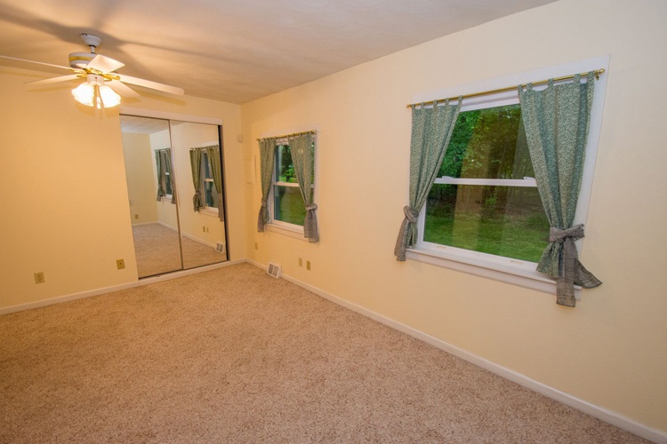21312 Brick Road South Bend, IN 46628 - Photo 18 of 30 Gallery Image 18