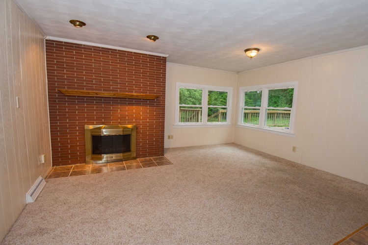 21312 Brick Road South Bend, IN 46628 - Photo 10 of 30 Gallery Image 10