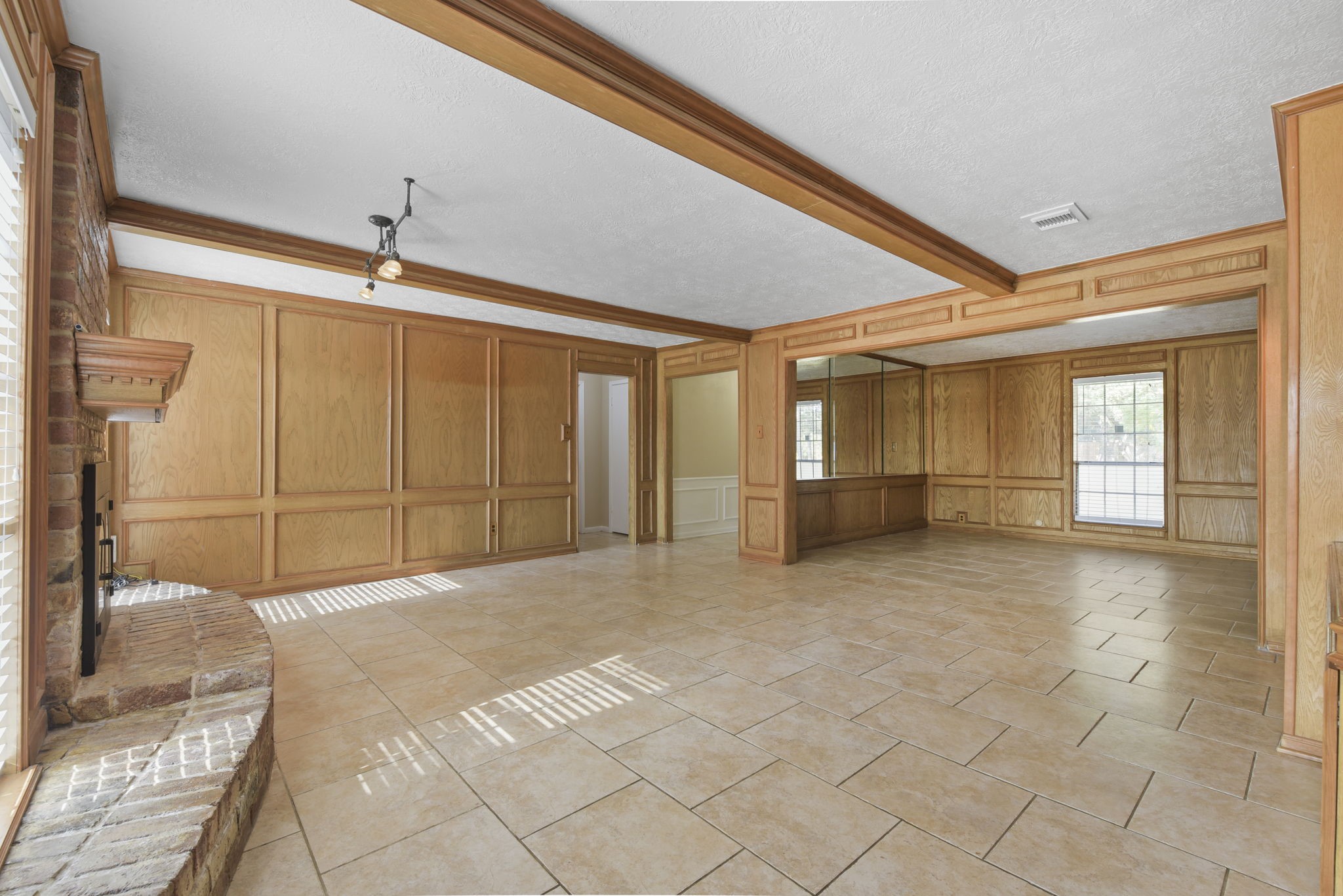6507 Spring Leaf Drive Spring, TX 77379 - Photo 11 of 34 a view of an empty room