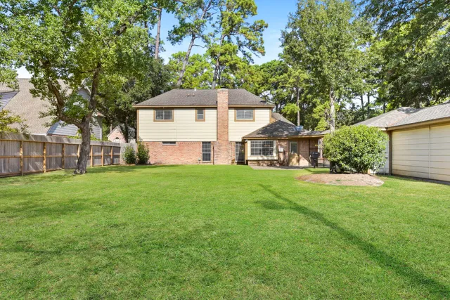 a house view with a outdoor space