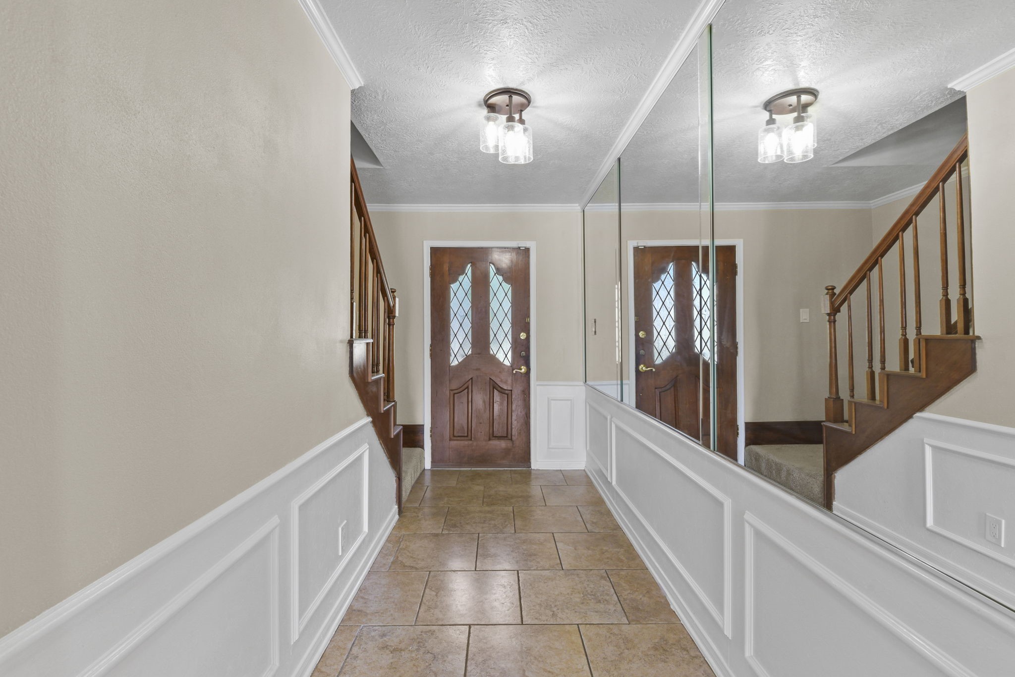 6507 Spring Leaf Drive Spring, TX 77379 - Photo 5 of 34 a hallway with entryway and furniture