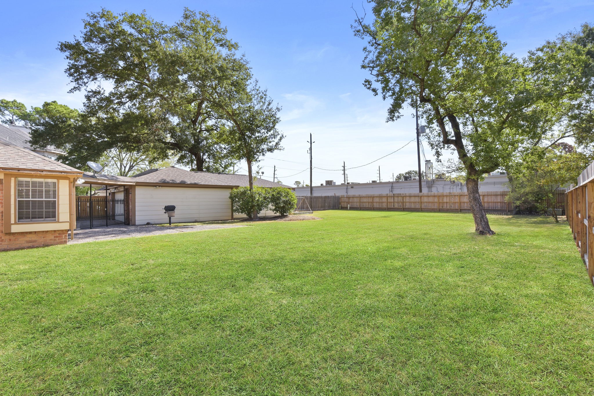 6507 Spring Leaf Drive Spring, TX 77379 - Photo 7 of 34 a front view of a house with garden