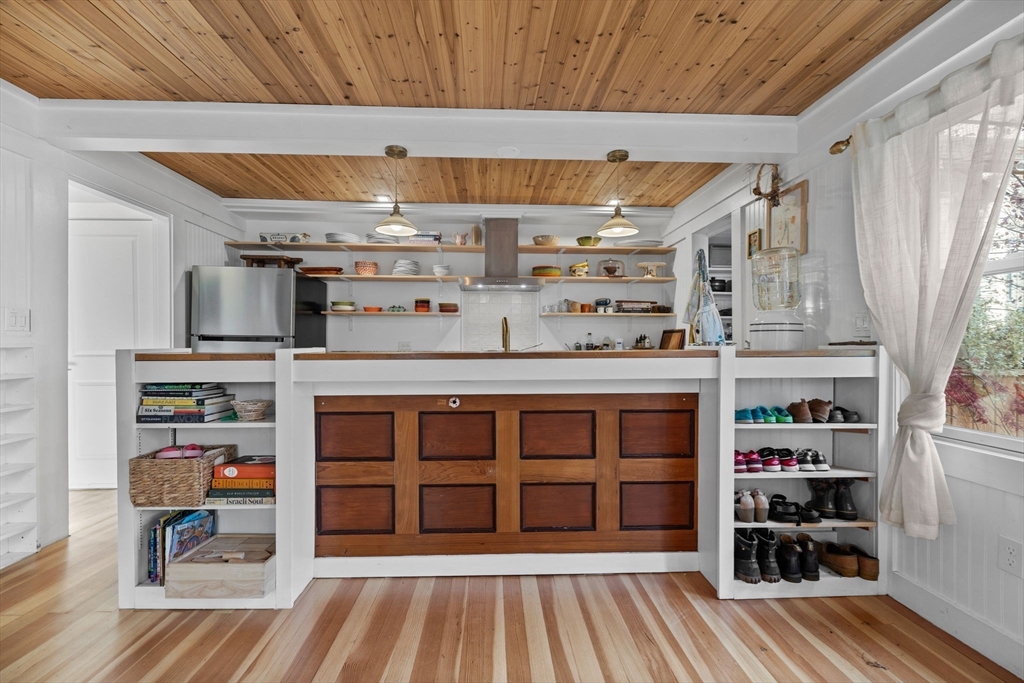 72-74 Butler Street, Unit 2 Salem, MA 01970 - Photo 13 of 42