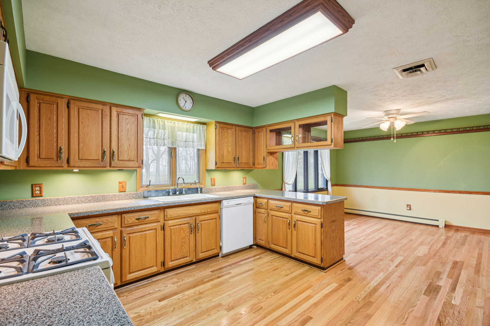 407 Ottawa Street Morris, IL 60450 - Photo 12 of 48