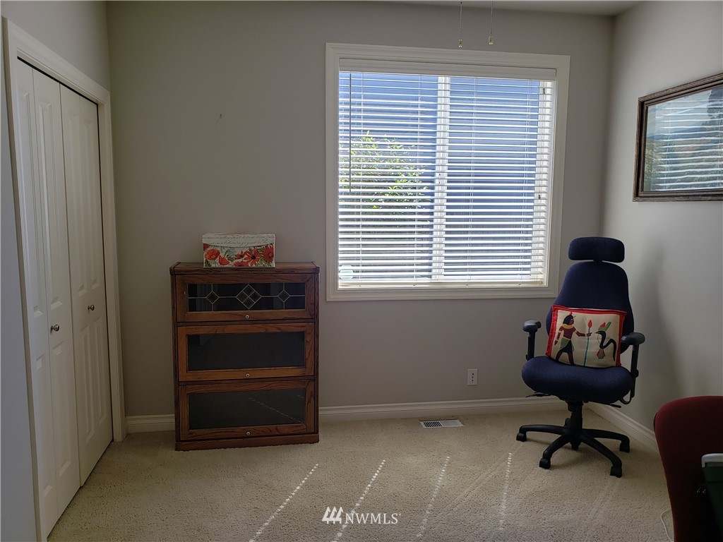 5501 Northeast 3rd Street Renton, WA 98059 - Photo 14 of 37