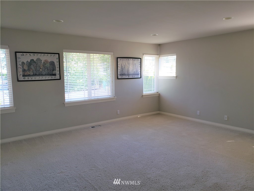 5501 Northeast 3rd Street Renton, WA 98059 - Photo 18 of 37