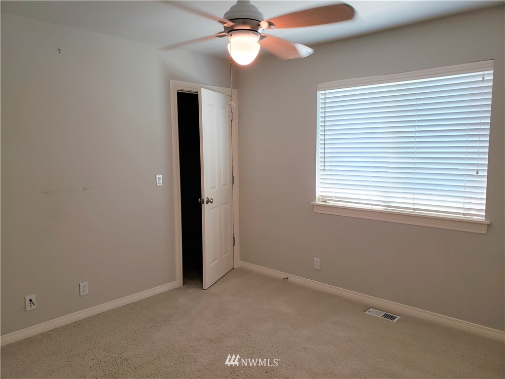 5501 Northeast 3rd Street Renton, WA 98059 - Photo 20 of 37