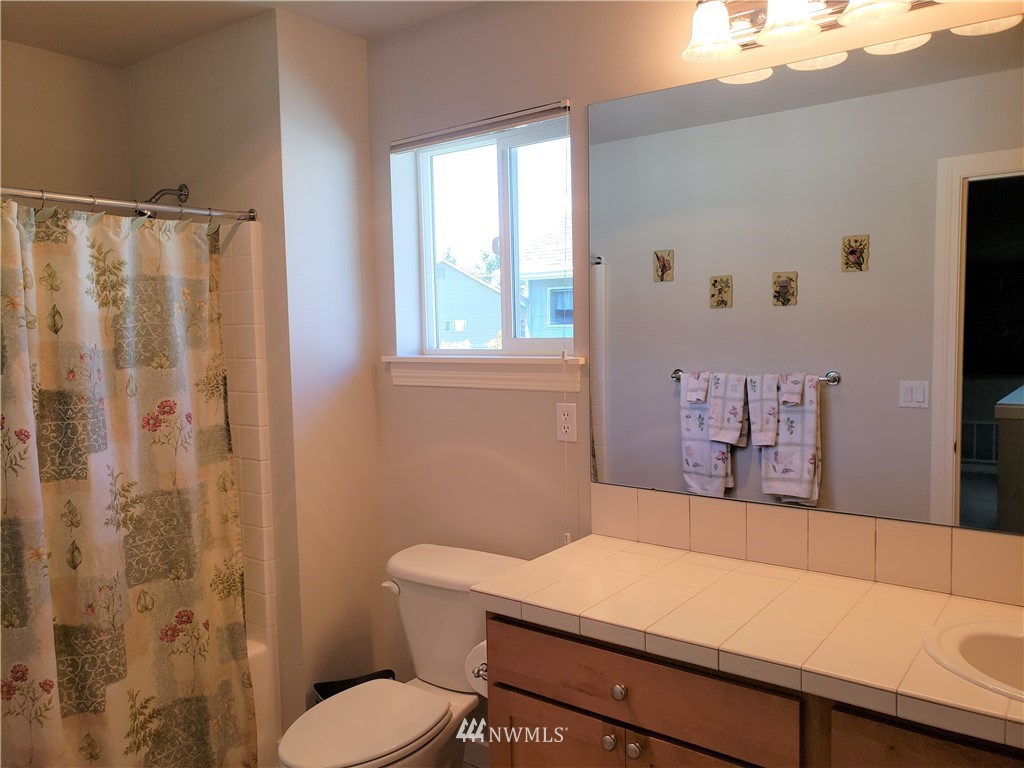 5501 Northeast 3rd Street Renton, WA 98059 - Photo 25 of 37