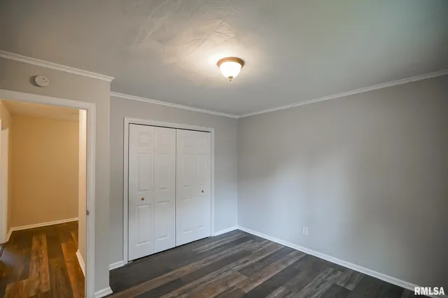 $259,900 | 5317 North Woodview Avenue, Peoria, IL 61614