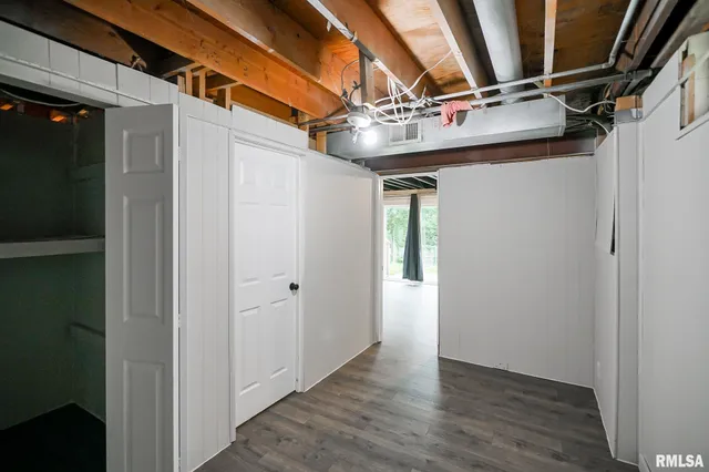 $259,900 | 5317 North Woodview Avenue, Peoria, IL 61614