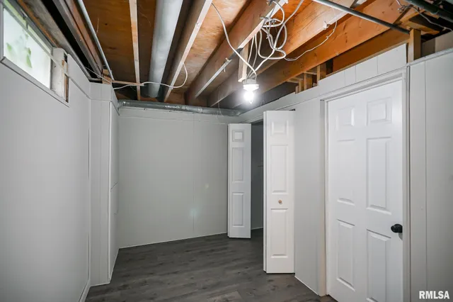 $259,900 | 5317 North Woodview Avenue, Peoria, IL 61614