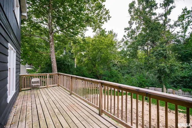 $259,900 | 5317 North Woodview Avenue, Peoria, IL 61614