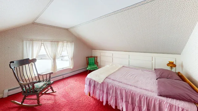 $189,900 | 90 East Terrace, Millinocket, ME 04462