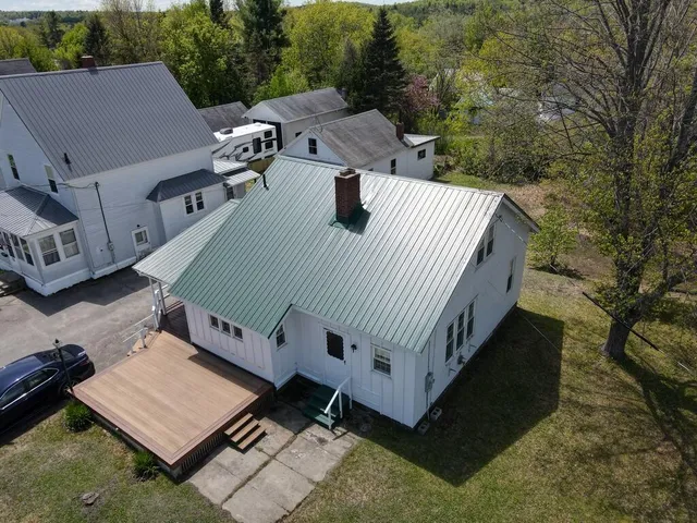 $189,900 | 90 East Terrace, Millinocket, ME 04462