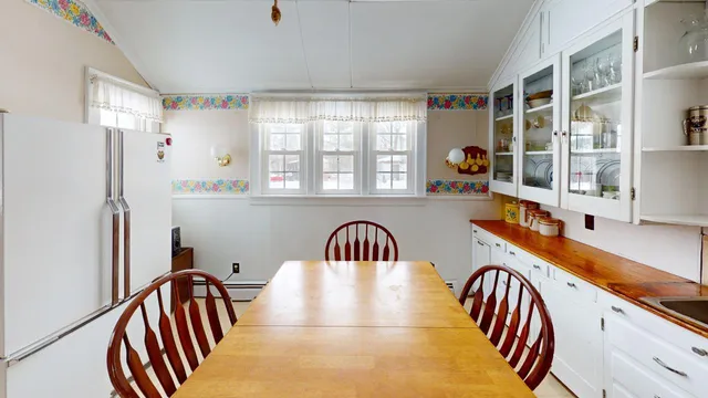 $189,900 | 90 East Terrace, Millinocket, ME 04462